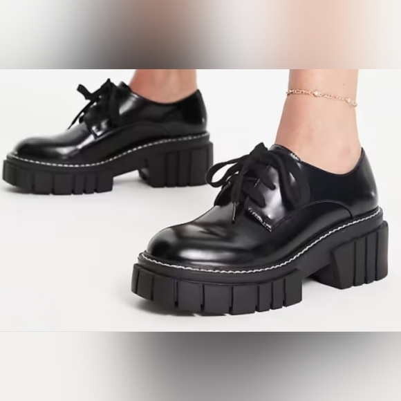 Steve Madden Shoes - Steve Madden Phoenix Loafer lace-up shoes, Womens Size 6